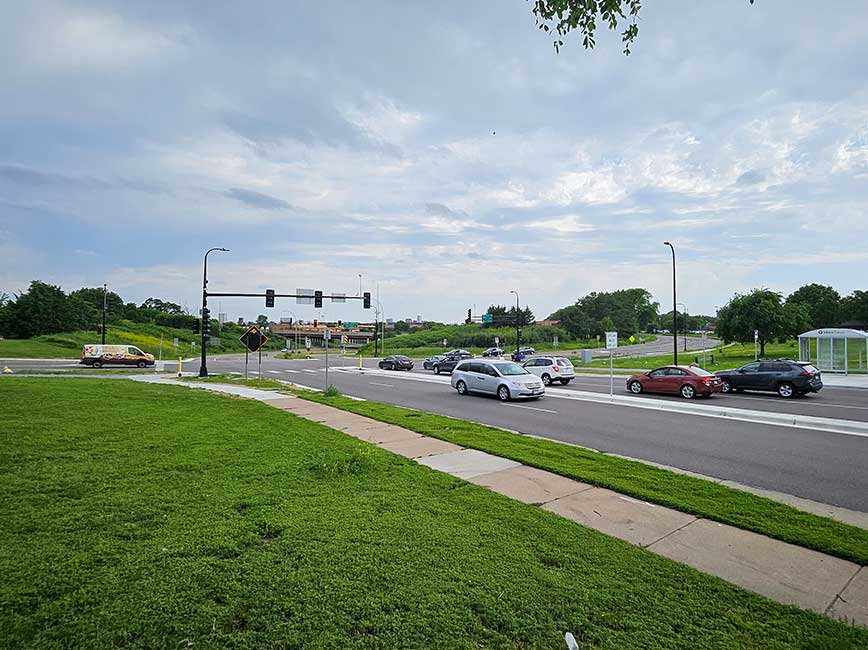 The Johnson St NE and 35W ramp intersection. The Johnson St NE and 35W ramp intersection.