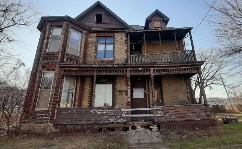 Cook House Historic Landmark at 948 18th Avenue Northeast