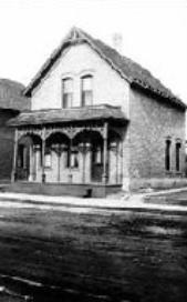 Milwaukee Avenue Historic District 1910