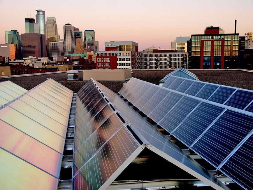 Minneapolis-downtown-with-solar-panels photo credit MN Solar Challenge via cc